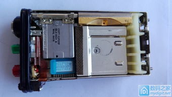 专业拆解与维修纪实 探秘美军摩托罗拉“军刀”对讲机的内部世界